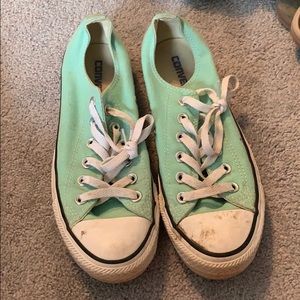 Sea foam converse